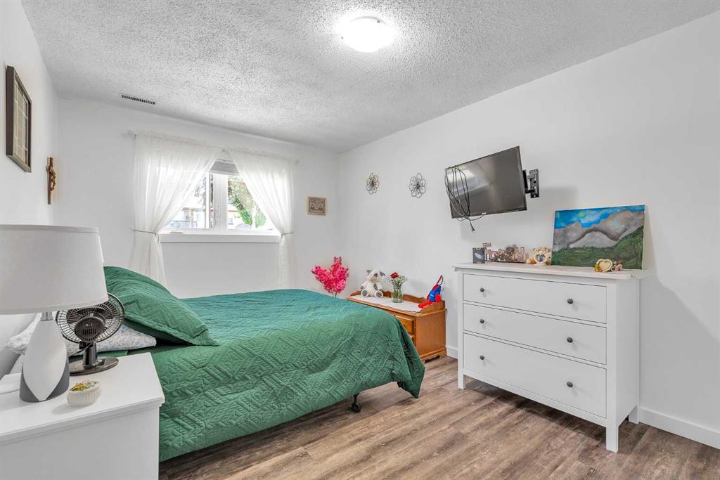 20 Westland Gate, Okotoks, 5 Bedrooms Bedrooms, 0 ,3 BathroomsBathrooms,Houses,For Sale,0,3280