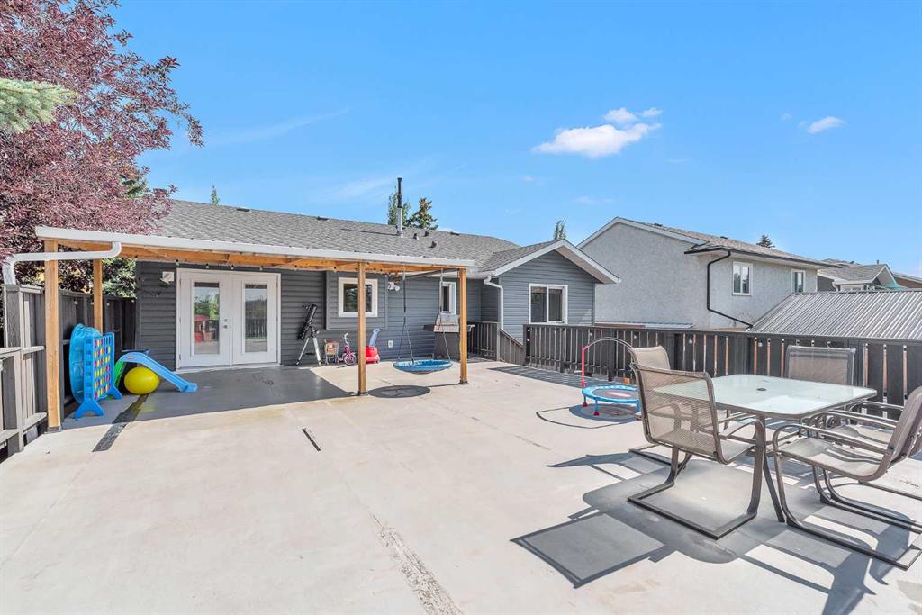 20 Westland Gate, Okotoks, 5 Bedrooms Bedrooms, 0 ,3 BathroomsBathrooms,Houses,For Sale,0,3280