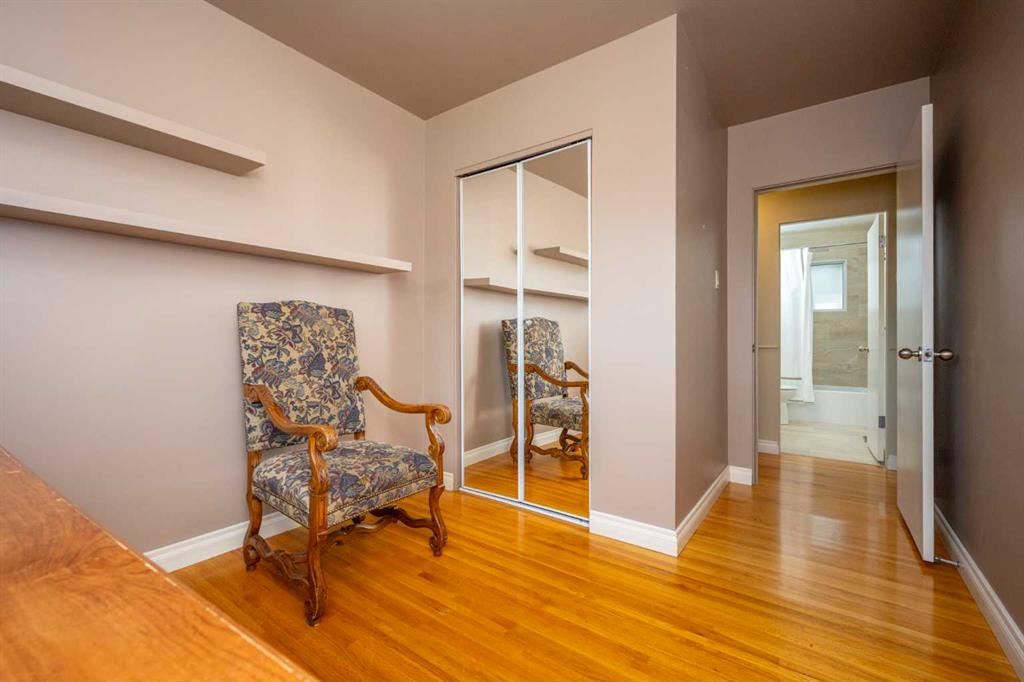 15 Harrow Crescent SW, Calgary, 4 Bedrooms Bedrooms, 0 ,2 BathroomsBathrooms,Condos/Townhouses,For Sale,0,3281