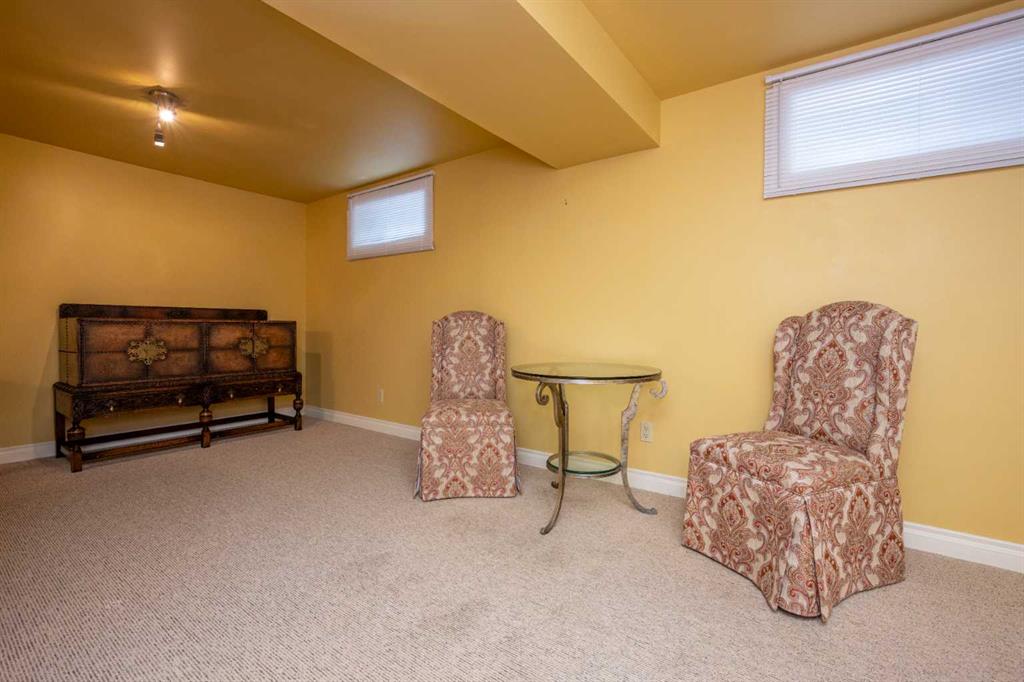 15 Harrow Crescent SW, Calgary, 4 Bedrooms Bedrooms, 0 ,2 BathroomsBathrooms,Condos/Townhouses,For Sale,0,3281