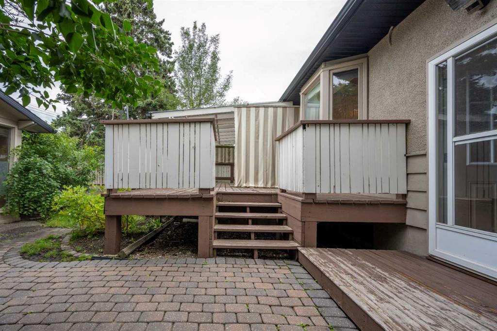 15 Harrow Crescent SW, Calgary, 4 Bedrooms Bedrooms, 0 ,2 BathroomsBathrooms,Condos/Townhouses,For Sale,0,3281