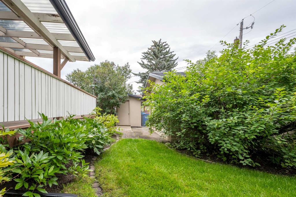 15 Harrow Crescent SW, Calgary, 4 Bedrooms Bedrooms, 0 ,2 BathroomsBathrooms,Condos/Townhouses,For Sale,0,3281