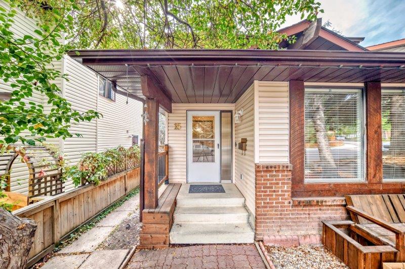 15 Edgeford Way Northwest, Calgary, 3 Bedrooms Bedrooms, 0 ,1.5 BathroomsBathrooms,Houses,For Rent,15 Edgeford Way Northwest,0,3283
