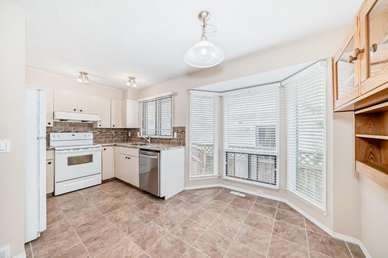 15 Edgeford Way Northwest, Calgary, 3 Bedrooms Bedrooms, 0 ,1.5 BathroomsBathrooms,Houses,For Rent,15 Edgeford Way Northwest,0,3283