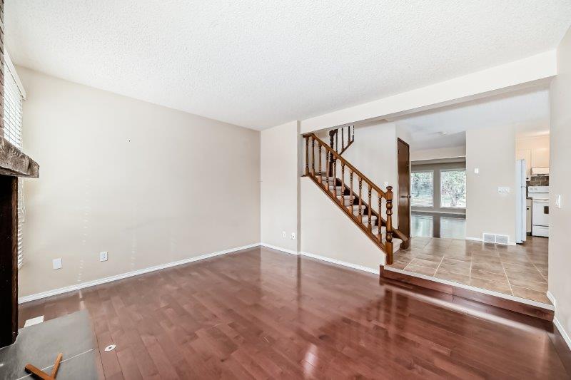 15 Edgeford Way Northwest, Calgary, 3 Bedrooms Bedrooms, 0 ,1.5 BathroomsBathrooms,Houses,For Rent,15 Edgeford Way Northwest,0,3283