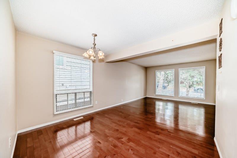 15 Edgeford Way Northwest, Calgary, 3 Bedrooms Bedrooms, 0 ,1.5 BathroomsBathrooms,Houses,For Rent,15 Edgeford Way Northwest,0,3283