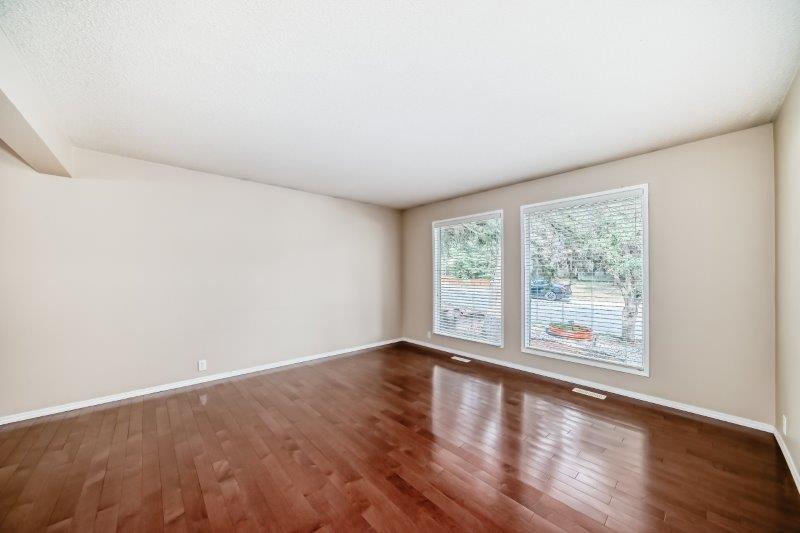 15 Edgeford Way Northwest, Calgary, 3 Bedrooms Bedrooms, 0 ,1.5 BathroomsBathrooms,Houses,For Rent,15 Edgeford Way Northwest,0,3283