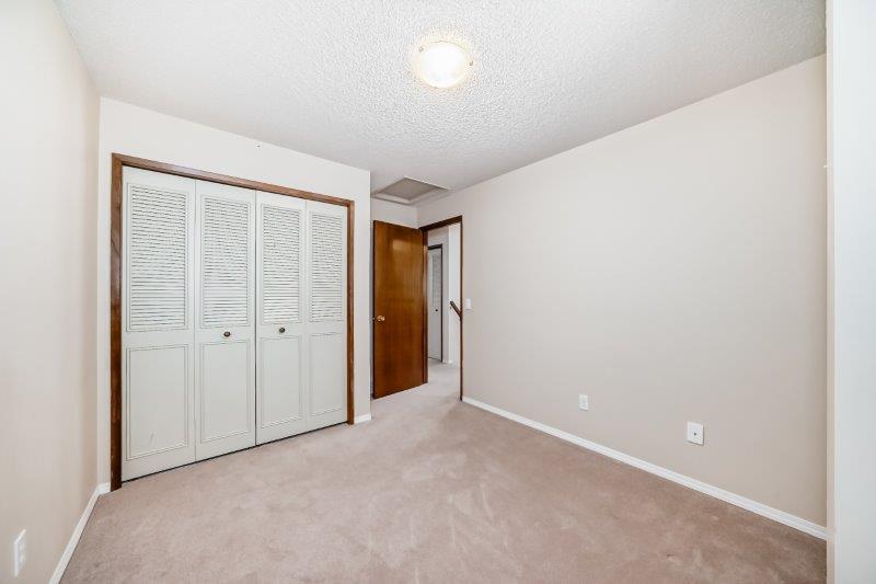15 Edgeford Way Northwest, Calgary, 3 Bedrooms Bedrooms, 0 ,1.5 BathroomsBathrooms,Houses,For Rent,15 Edgeford Way Northwest,0,3283