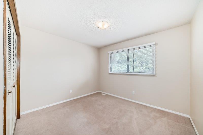 15 Edgeford Way Northwest, Calgary, 3 Bedrooms Bedrooms, 0 ,1.5 BathroomsBathrooms,Houses,For Rent,15 Edgeford Way Northwest,0,3283