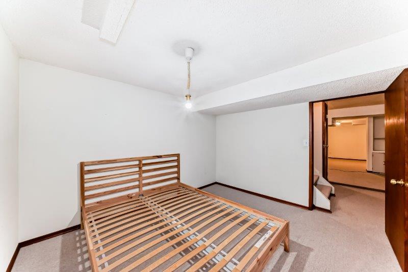 15 Edgeford Way Northwest, Calgary, 3 Bedrooms Bedrooms, 0 ,1.5 BathroomsBathrooms,Houses,For Rent,15 Edgeford Way Northwest,0,3283