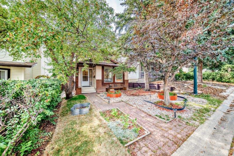 15 Edgeford Way Northwest, Calgary, 3 Bedrooms Bedrooms, 0 ,1.5 BathroomsBathrooms,Houses,For Rent,15 Edgeford Way Northwest,0,3283