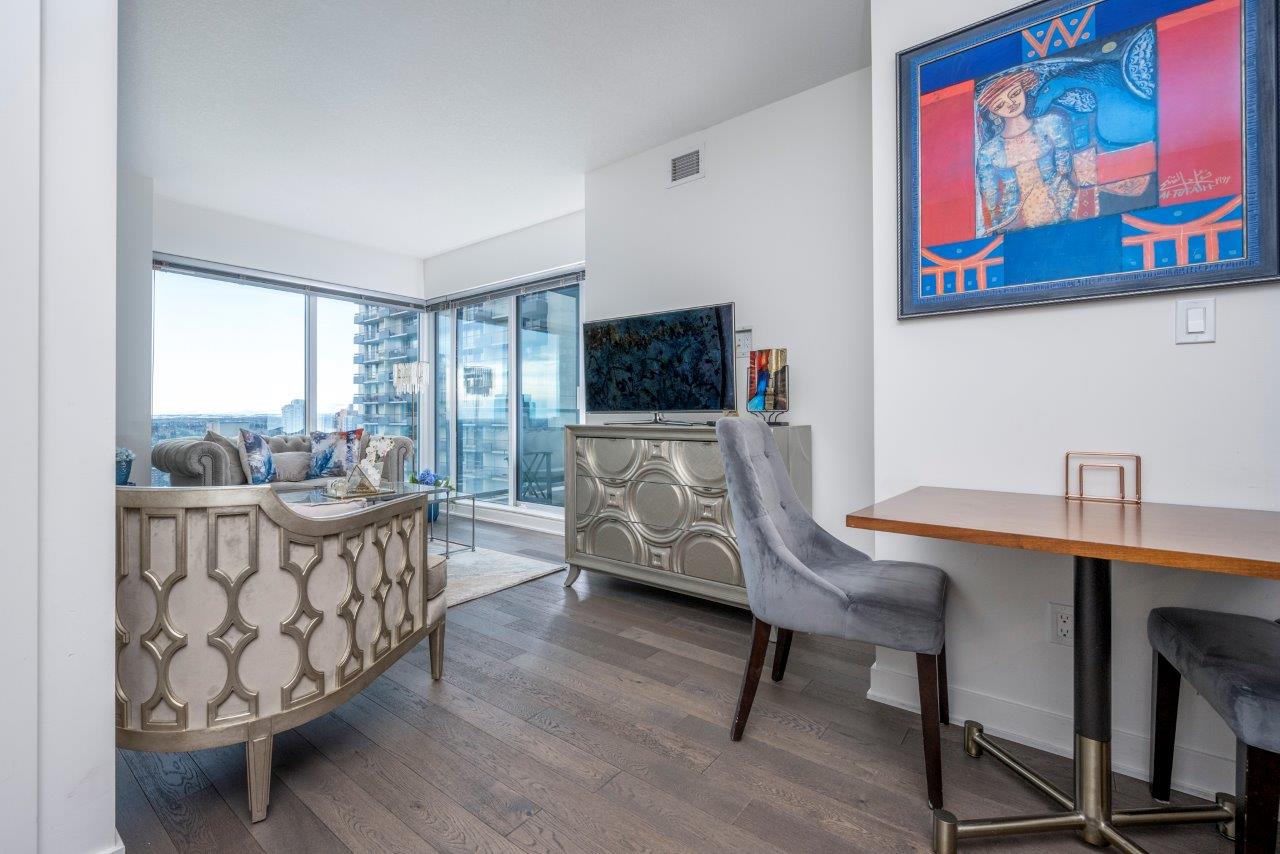 2801, 930 6 Avenue SW, Calgary, 2 Bedrooms Bedrooms, 0 ,2 BathroomsBathrooms,Condos/Townhouses,For Rent,Vogue,2801, 930 6 Avenue SW,0,3285
