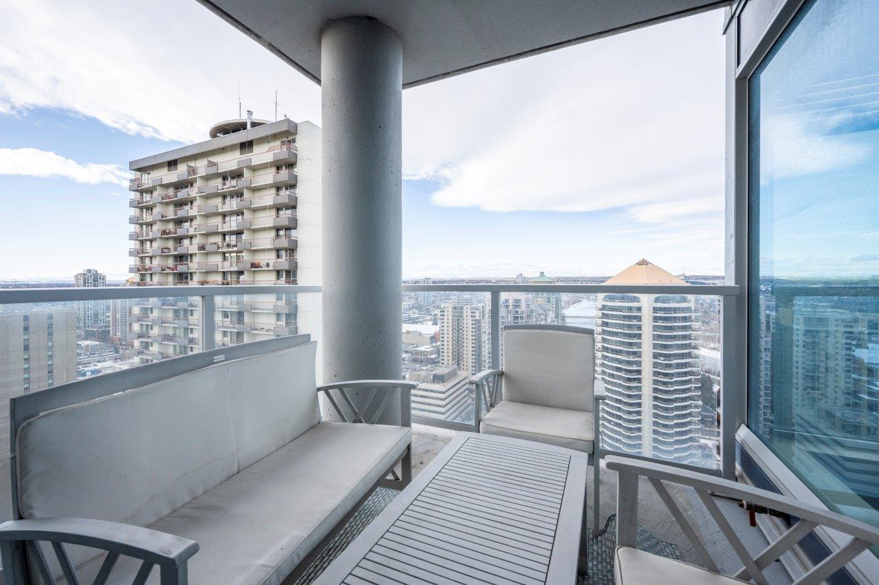 2801, 930 6 Avenue SW, Calgary, 2 Bedrooms Bedrooms, 0 ,2 BathroomsBathrooms,Condos/Townhouses,For Rent,Vogue,2801, 930 6 Avenue SW,0,3285