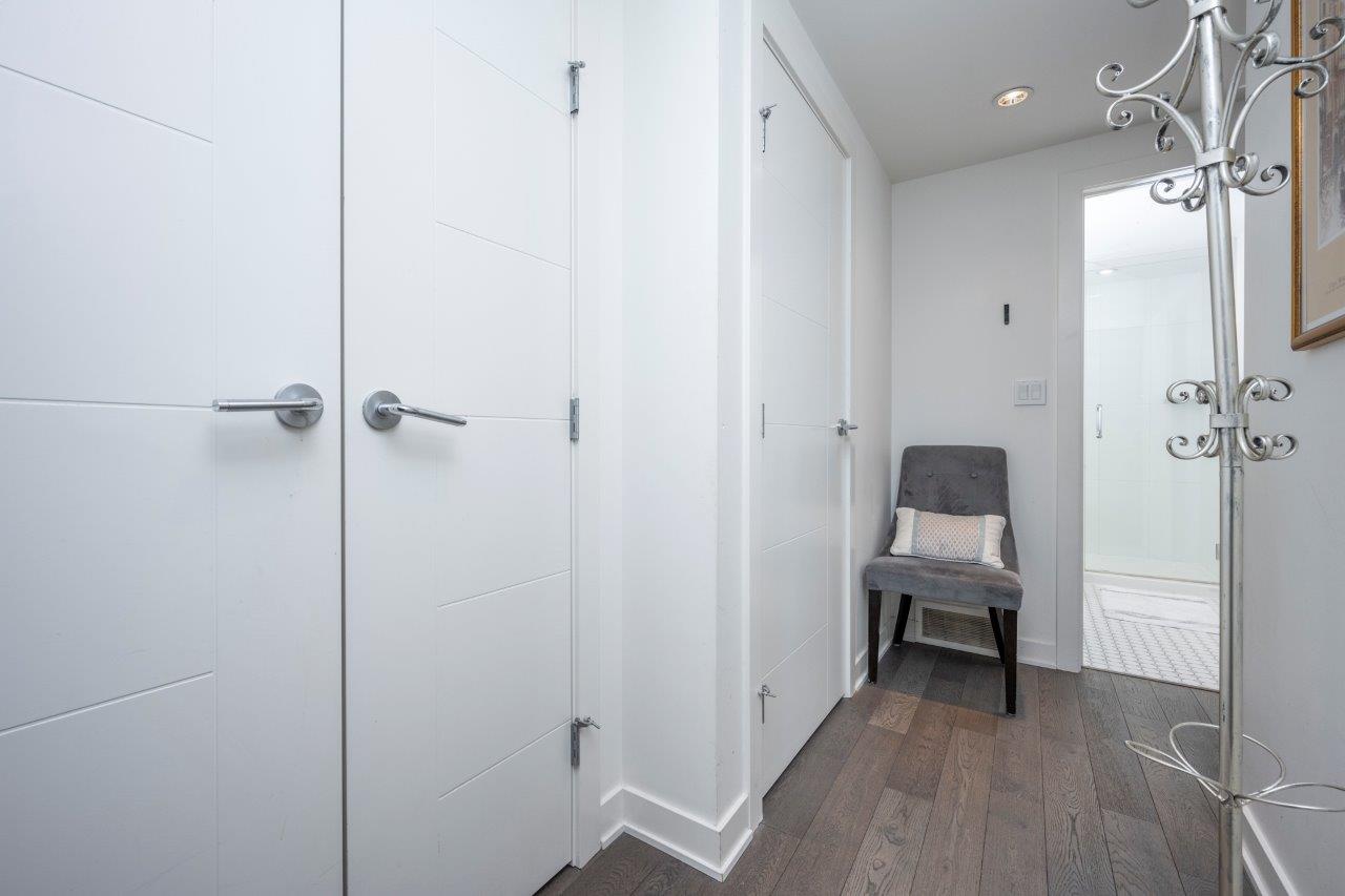2801, 930 6 Avenue SW, Calgary, 2 Bedrooms Bedrooms, 0 ,2 BathroomsBathrooms,Condos/Townhouses,For Rent,Vogue,2801, 930 6 Avenue SW,0,3285