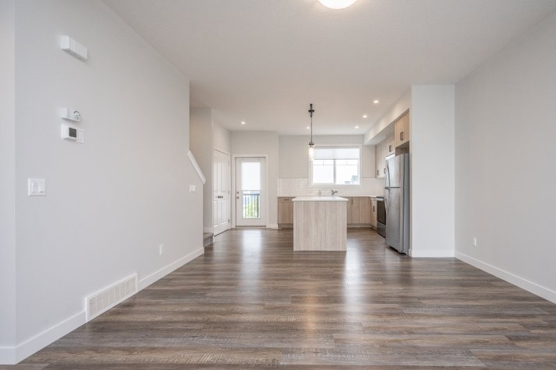 2003 Jumping Pound Common, Cochrane, 3 Bedrooms Bedrooms, 0 ,2 BathroomsBathrooms,Condos/Townhouses,For Rent,2003 Jumping Pound Common,0,3287