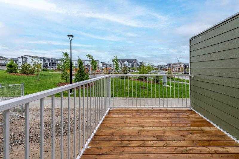 33 Walcrest Lane SE, Calgary, 3 Bedrooms Bedrooms, 0 ,2 BathroomsBathrooms,Condos/Townhouses,For Sale,0,3288
