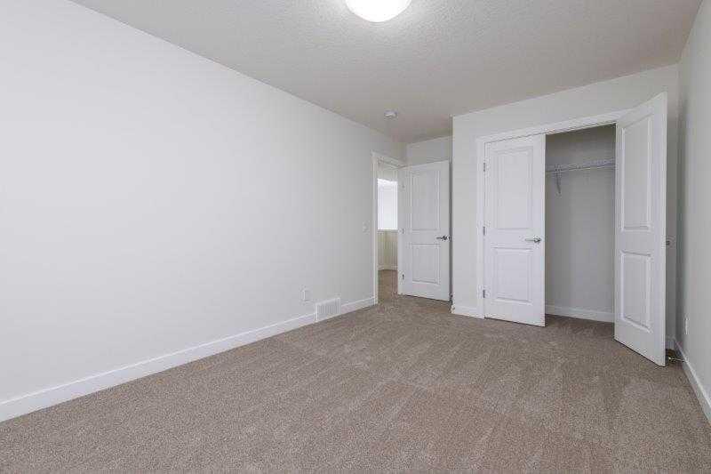 33 Walcrest Lane SE, Calgary, 3 Bedrooms Bedrooms, 0 ,2 BathroomsBathrooms,Condos/Townhouses,For Sale,0,3288