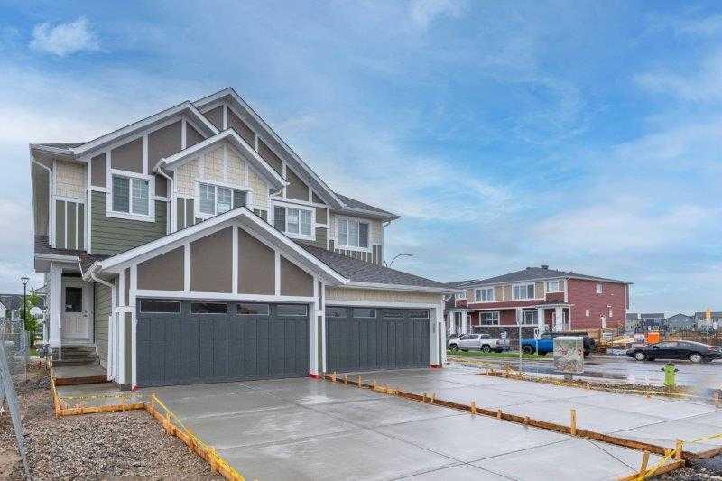 33 Walcrest Lane SE, Calgary, 3 Bedrooms Bedrooms, 0 ,2 BathroomsBathrooms,Condos/Townhouses,For Sale,0,3288