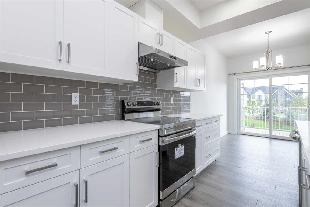 33 Walcrest Lane SE, Calgary, 3 Bedrooms Bedrooms, 0 ,2 BathroomsBathrooms,Condos/Townhouses,For Sale,0,3288