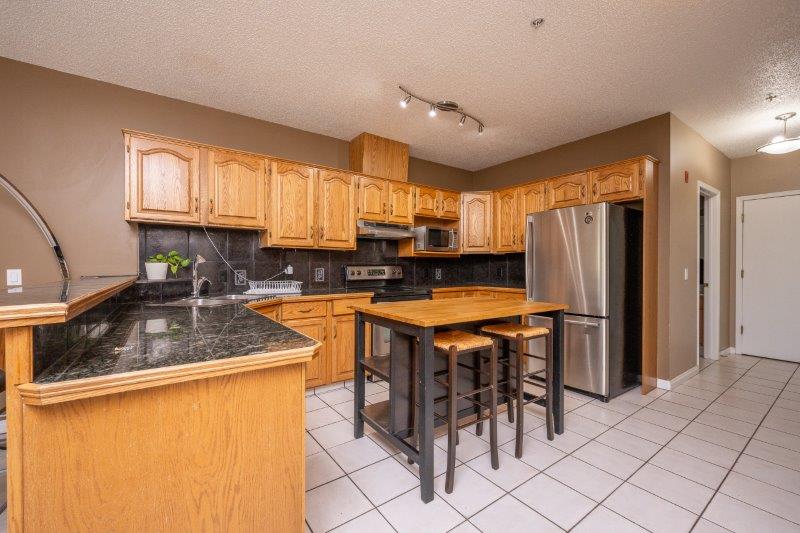 206, 103 10 Avenue NW, Calgary, 2 Bedrooms Bedrooms, 0 ,1.5 BathroomsBathrooms,Condos/Townhouses,For Rent,Rosemount Place,206, 103 10 Avenue NW,0,3292