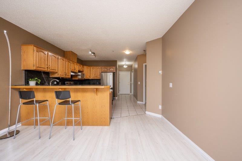 206, 103 10 Avenue NW, Calgary, 2 Bedrooms Bedrooms, 0 ,1.5 BathroomsBathrooms,Condos/Townhouses,For Rent,Rosemount Place,206, 103 10 Avenue NW,0,3292