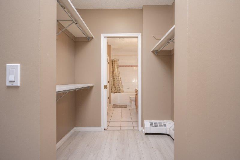 206, 103 10 Avenue NW, Calgary, 2 Bedrooms Bedrooms, 0 ,1.5 BathroomsBathrooms,Condos/Townhouses,For Rent,Rosemount Place,206, 103 10 Avenue NW,0,3292