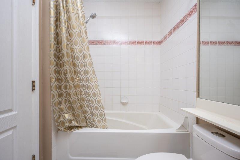 206, 103 10 Avenue NW, Calgary, 2 Bedrooms Bedrooms, 0 ,1.5 BathroomsBathrooms,Condos/Townhouses,For Rent,Rosemount Place,206, 103 10 Avenue NW,0,3292