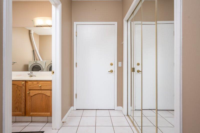 206, 103 10 Avenue NW, Calgary, 2 Bedrooms Bedrooms, 0 ,1.5 BathroomsBathrooms,Condos/Townhouses,For Rent,Rosemount Place,206, 103 10 Avenue NW,0,3292