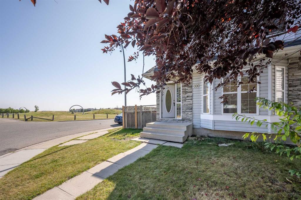 100 Tarington Park NE, Calgary, 5 Bedrooms Bedrooms, 0 ,2 BathroomsBathrooms,Houses,For Sale,0,3293