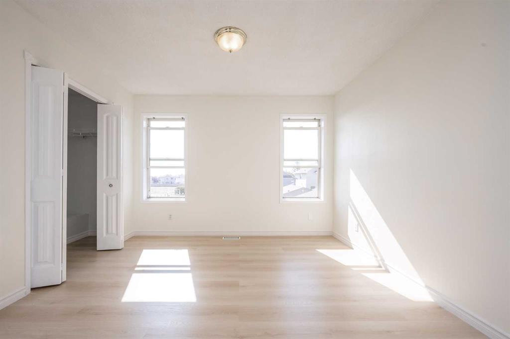 100 Tarington Park NE, Calgary, 5 Bedrooms Bedrooms, 0 ,2 BathroomsBathrooms,Houses,For Sale,0,3293