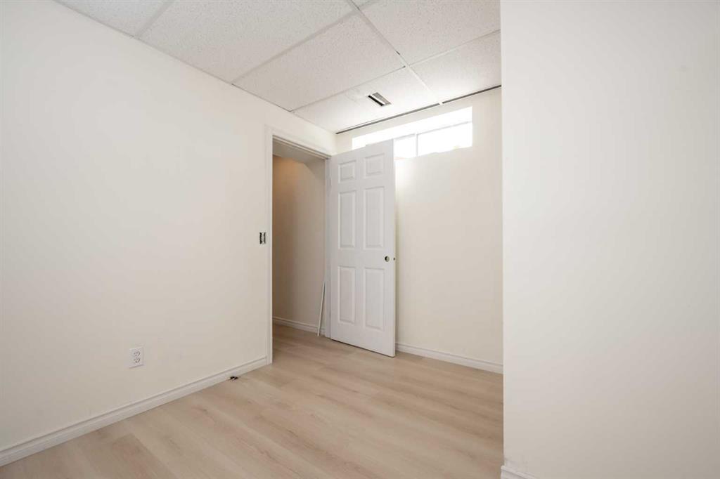 100 Tarington Park NE, Calgary, 5 Bedrooms Bedrooms, 0 ,2 BathroomsBathrooms,Houses,For Sale,0,3293