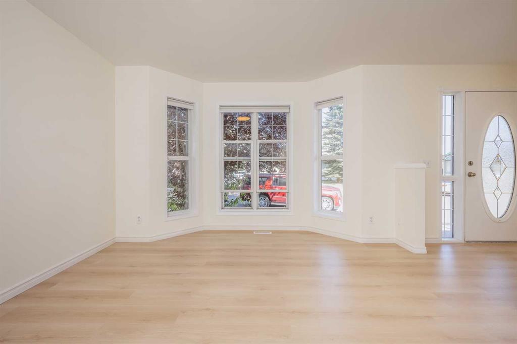 100 Tarington Park NE, Calgary, 5 Bedrooms Bedrooms, 0 ,2 BathroomsBathrooms,Houses,For Sale,0,3293