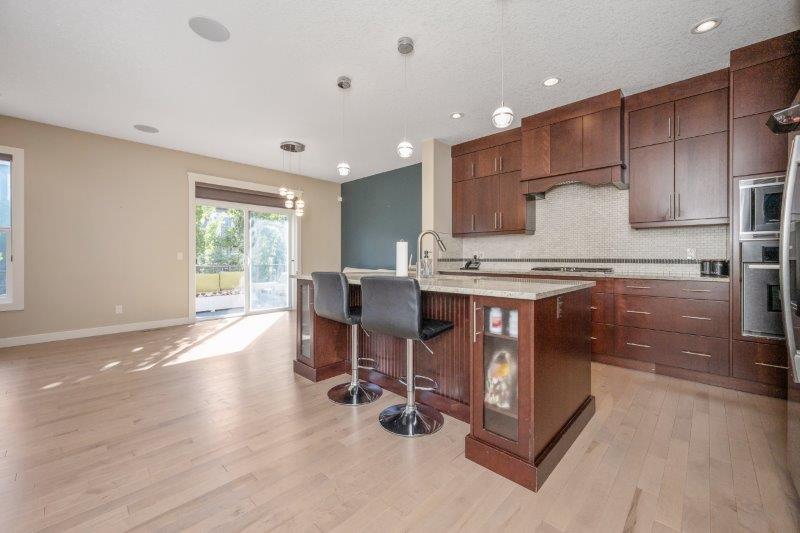 9335 14 Avenue Southwest, Calgary, 3 Bedrooms Bedrooms, 0 ,3.5 BathroomsBathrooms,Houses,Rented,9335 14 Avenue Southwest,0,3294