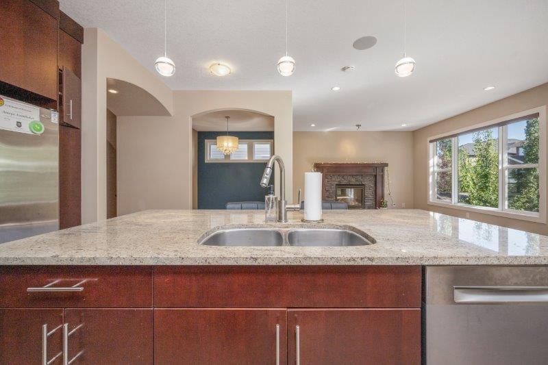 9335 14 Avenue Southwest, Calgary, 3 Bedrooms Bedrooms, 0 ,3.5 BathroomsBathrooms,Houses,Rented,9335 14 Avenue Southwest,0,3294