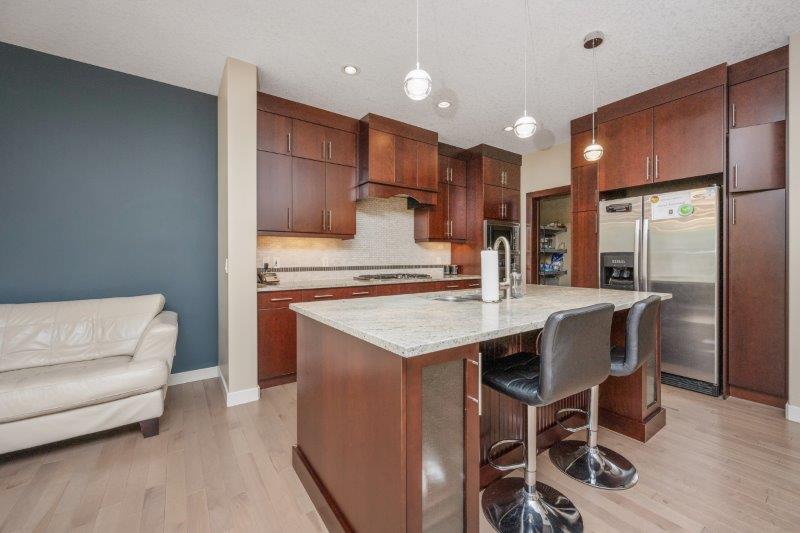 9335 14 Avenue Southwest, Calgary, 3 Bedrooms Bedrooms, 0 ,3.5 BathroomsBathrooms,Houses,Rented,9335 14 Avenue Southwest,0,3294