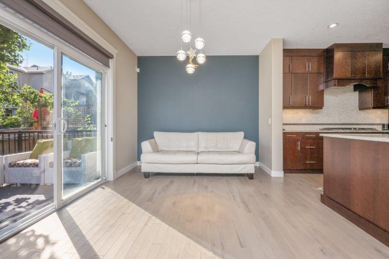 9335 14 Avenue Southwest, Calgary, 3 Bedrooms Bedrooms, 0 ,3.5 BathroomsBathrooms,Houses,Rented,9335 14 Avenue Southwest,0,3294