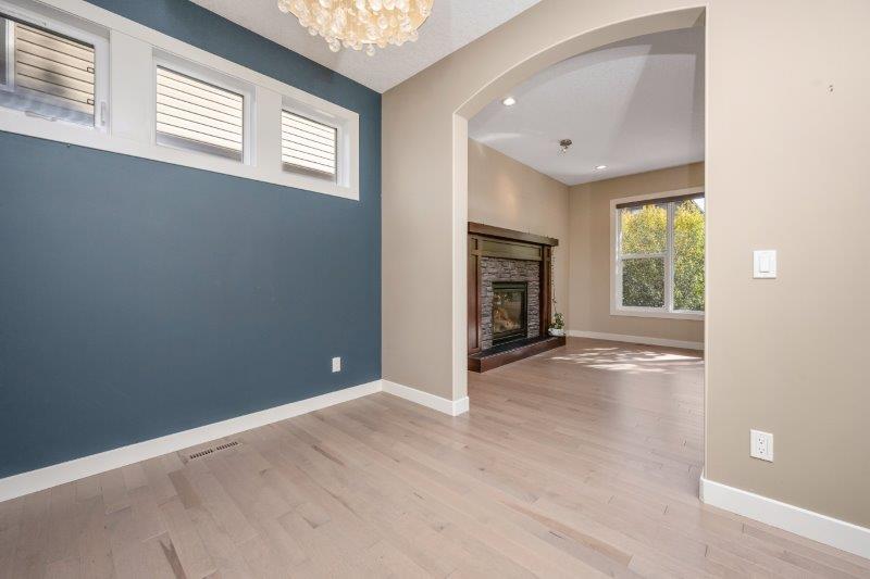 9335 14 Avenue Southwest, Calgary, 3 Bedrooms Bedrooms, 0 ,3.5 BathroomsBathrooms,Houses,Rented,9335 14 Avenue Southwest,0,3294