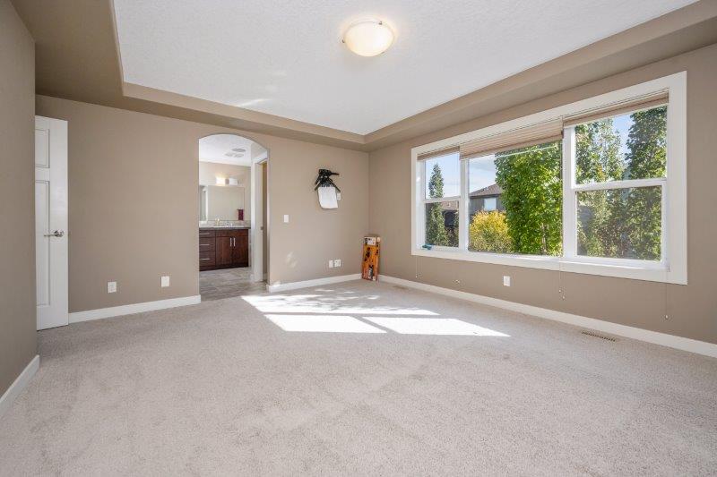 9335 14 Avenue Southwest, Calgary, 3 Bedrooms Bedrooms, 0 ,3.5 BathroomsBathrooms,Houses,Rented,9335 14 Avenue Southwest,0,3294