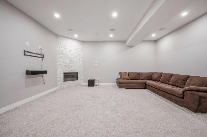 9335 14 Avenue Southwest, Calgary, 3 Bedrooms Bedrooms, 0 ,3.5 BathroomsBathrooms,Houses,Rented,9335 14 Avenue Southwest,0,3294