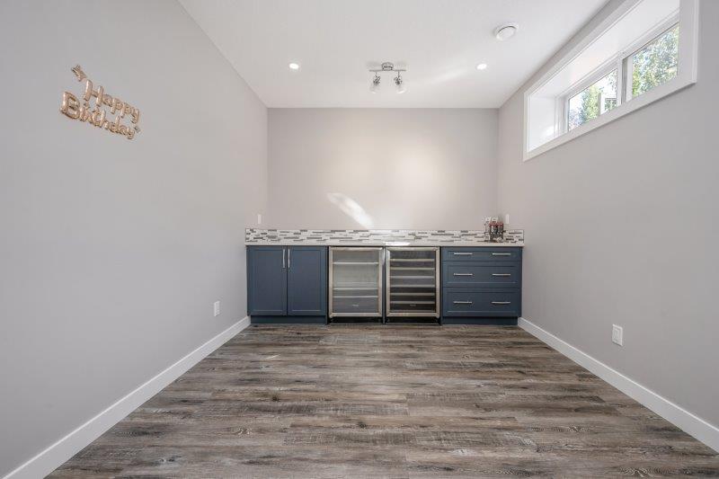9335 14 Avenue Southwest, Calgary, 3 Bedrooms Bedrooms, 0 ,3.5 BathroomsBathrooms,Houses,Rented,9335 14 Avenue Southwest,0,3294