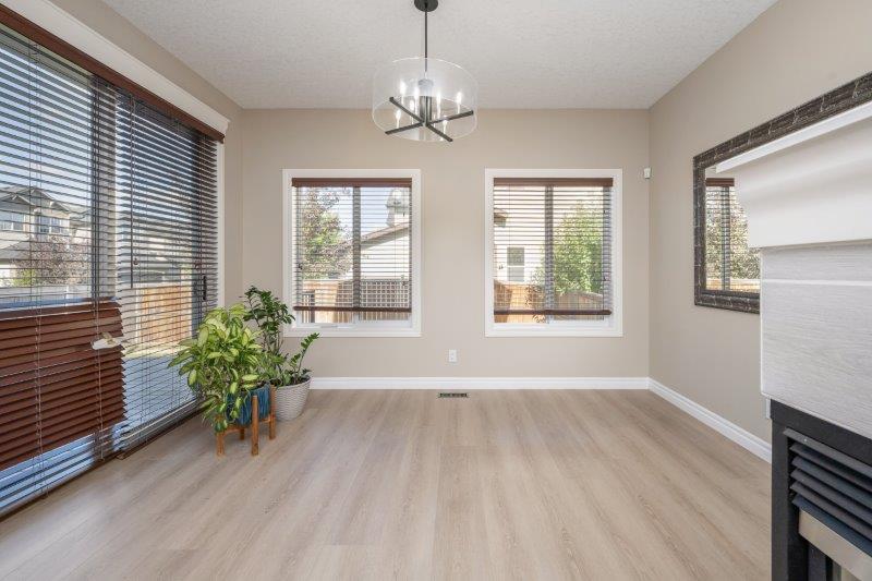 28 Kincora Glen Rise Northwest, Calgary, 4 Bedrooms Bedrooms, 0 ,3.5 BathroomsBathrooms,Houses,For Rent,28 Kincora Glen Rise Northwest,0,3295