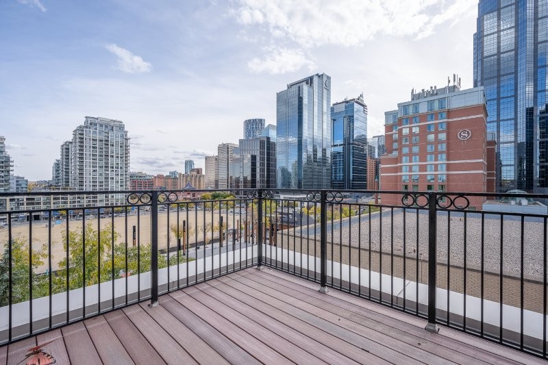 8801, 400 Eau Claire Avenue SW, Calgary, 2 Bedrooms Bedrooms, 0 ,2.5 BathroomsBathrooms,Condos/Townhouses,For Rent,Prince’s Island Estates,8801, 400 Eau Claire Avenue SW,0,3298