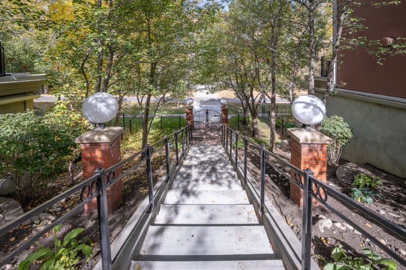 8801, 400 Eau Claire Avenue SW, Calgary, 2 Bedrooms Bedrooms, 0 ,2.5 BathroomsBathrooms,Condos/Townhouses,For Rent,Prince’s Island Estates,8801, 400 Eau Claire Avenue SW,0,3298
