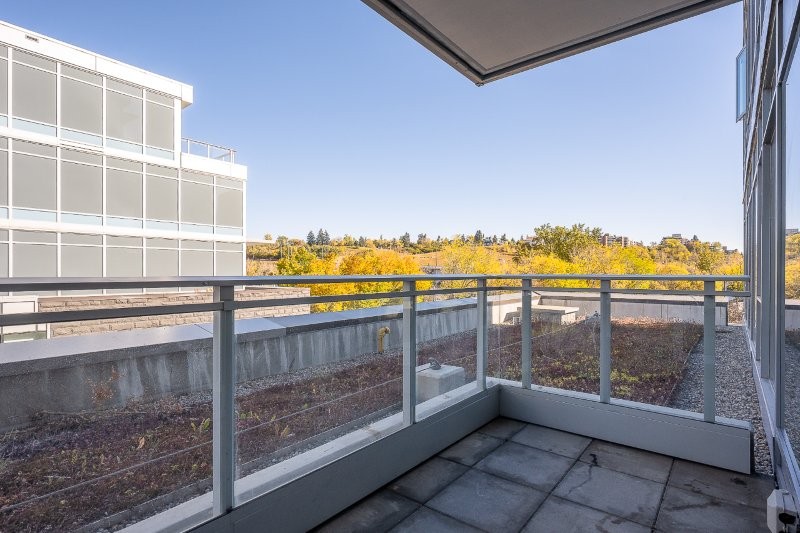 302, 118 Waterfront Court SW, Calgary, 2 Bedrooms Bedrooms, 0 ,2 BathroomsBathrooms,Condos/Townhouses,For Rent,Parkside at Waterfront - 2A,302, 118 Waterfront Court SW,0,3299
