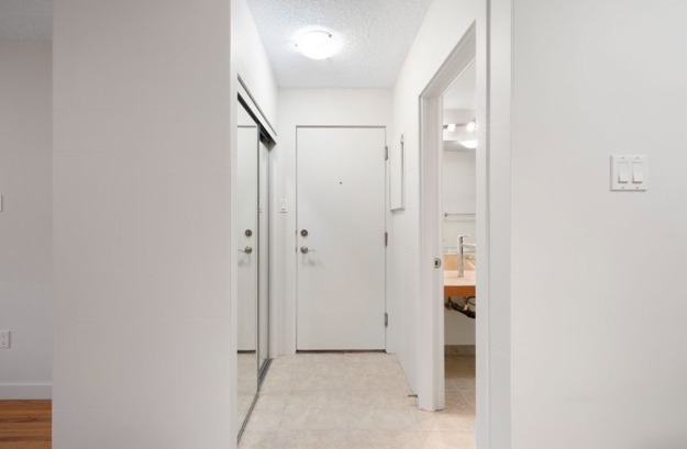 103, 912 19 Avenue Southwest, Calgary, 1 Bedroom Bedrooms, 0 ,1 BathroomBathrooms,Condos/Townhouses,For Rent,Onyx,103, 912 19 Avenue Southwest,0,3300