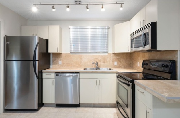 103, 912 19 Avenue Southwest, Calgary, 1 Bedroom Bedrooms, 0 ,1 BathroomBathrooms,Condos/Townhouses,For Rent,Onyx,103, 912 19 Avenue Southwest,0,3300