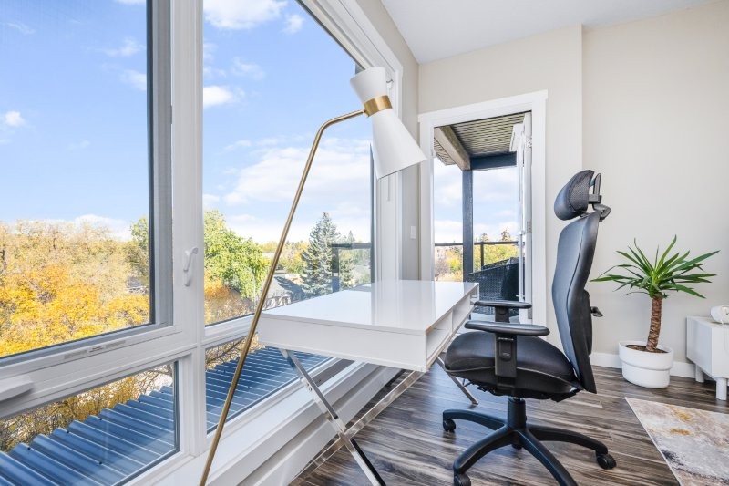 403, 605 17 Avenue NW, Calgary, 2 Bedrooms Bedrooms, 0 ,2 BathroomsBathrooms,Condos/Townhouses,For Rent,Elm on 17th,403, 605 17 Avenue NW,0,3301