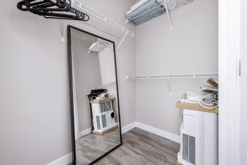 403, 605 17 Avenue NW, Calgary, 2 Bedrooms Bedrooms, 0 ,2 BathroomsBathrooms,Condos/Townhouses,For Rent,Elm on 17th,403, 605 17 Avenue NW,0,3301