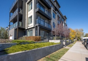 403, 605 17 Avenue NW, Calgary, 2 Bedrooms Bedrooms, 0 ,2 BathroomsBathrooms,Condos/Townhouses,For Rent,Elm on 17th,403, 605 17 Avenue NW,0,3301