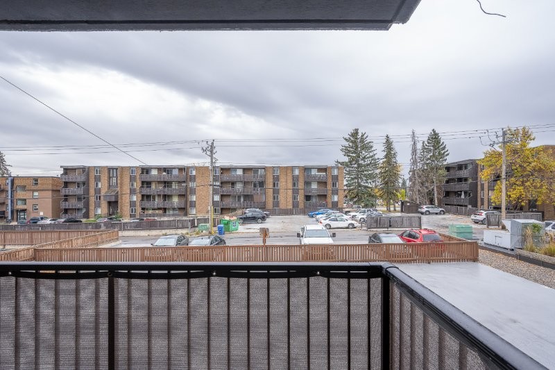 203, 515 57 Avenue SW, Calgary, 1 Bedroom Bedrooms, 0 ,1 BathroomBathrooms,Condos/Townhouses,For Rent,Windsor Manor,203, 515 57 Avenue SW,0,3302